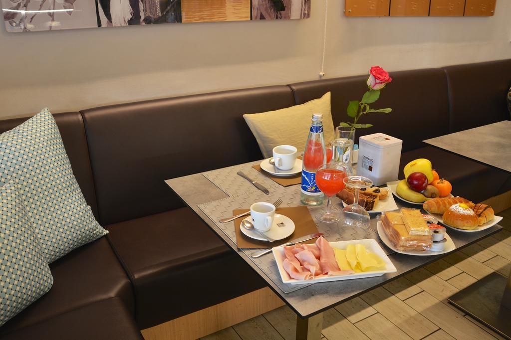 Maison B Bed and Breakfast Turin Exteriör bild